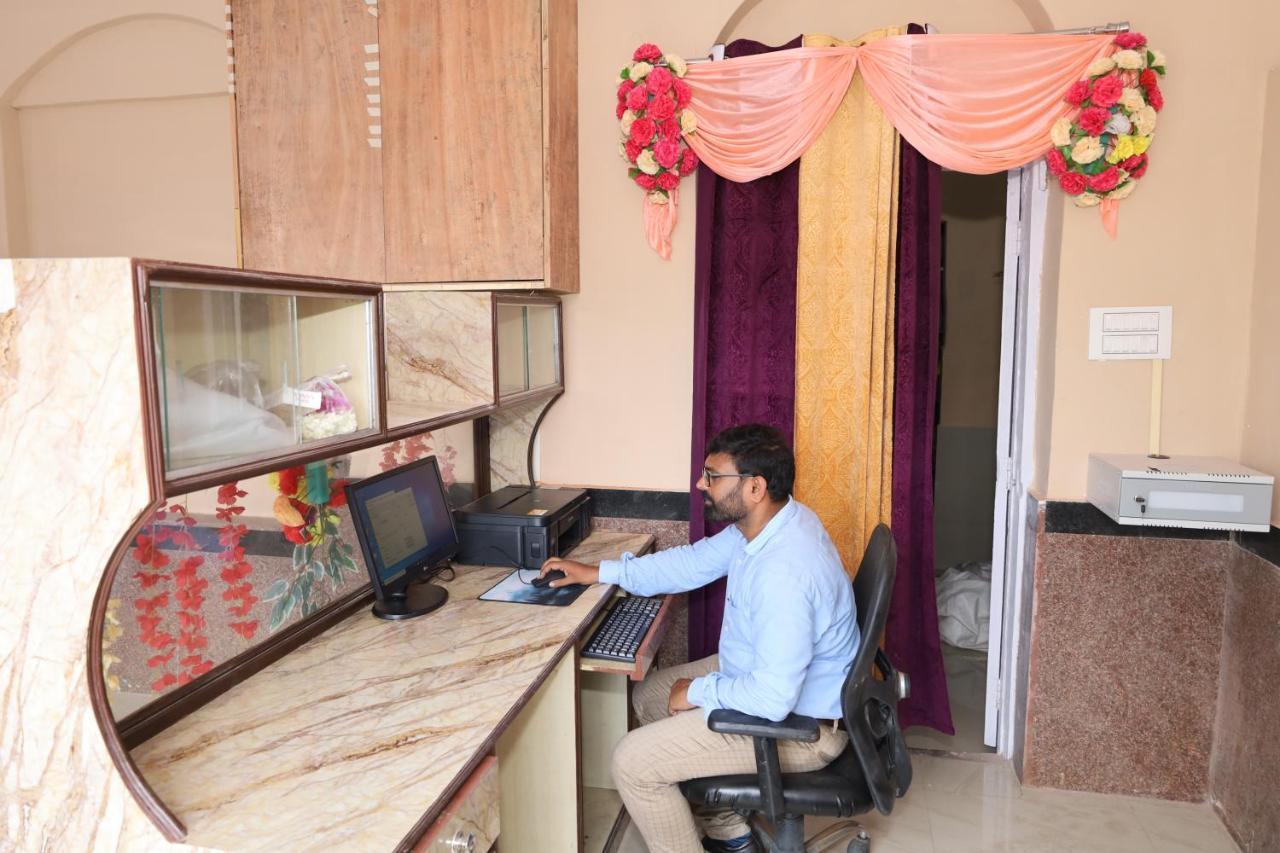 Rail Nest Kharagpur Exterior foto